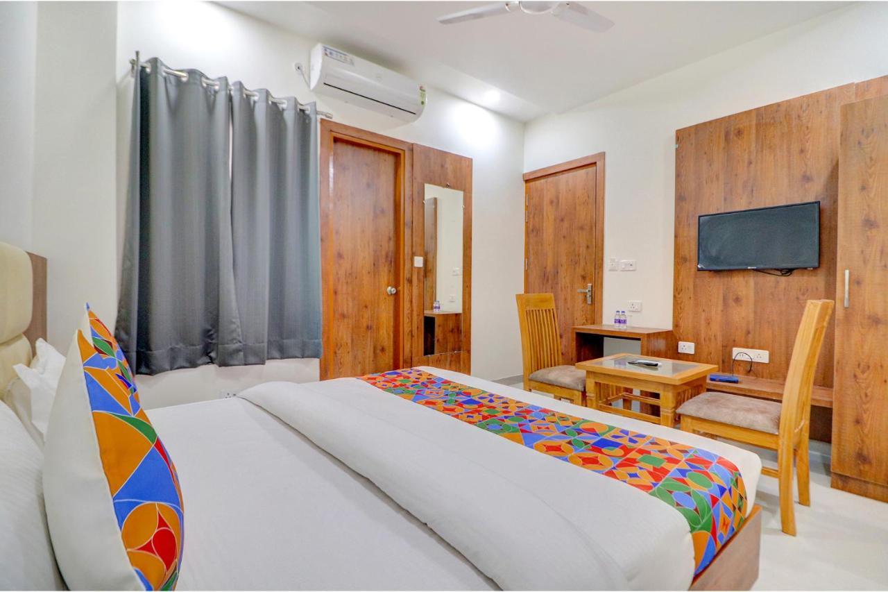 Fabexpress The Regalia Inn Lucknow Dış mekan fotoğraf