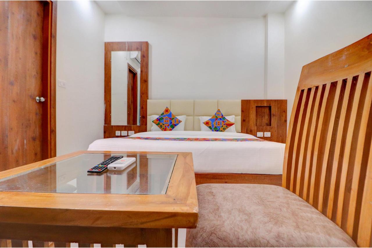 Fabexpress The Regalia Inn Lucknow Dış mekan fotoğraf