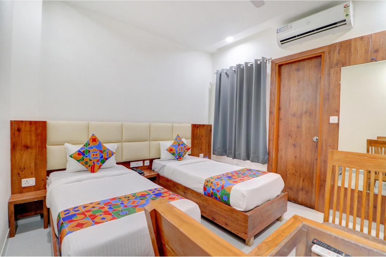 Fabexpress The Regalia Inn Lucknow Dış mekan fotoğraf